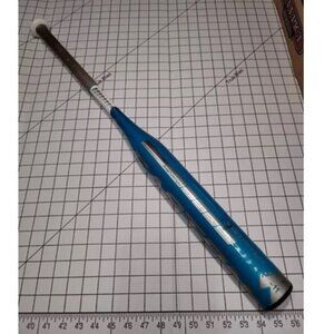 Easton Typhoon 7046 Aircraft Alloy‎ Fastpitch Softball  FP13TY 30" 19oz baseball